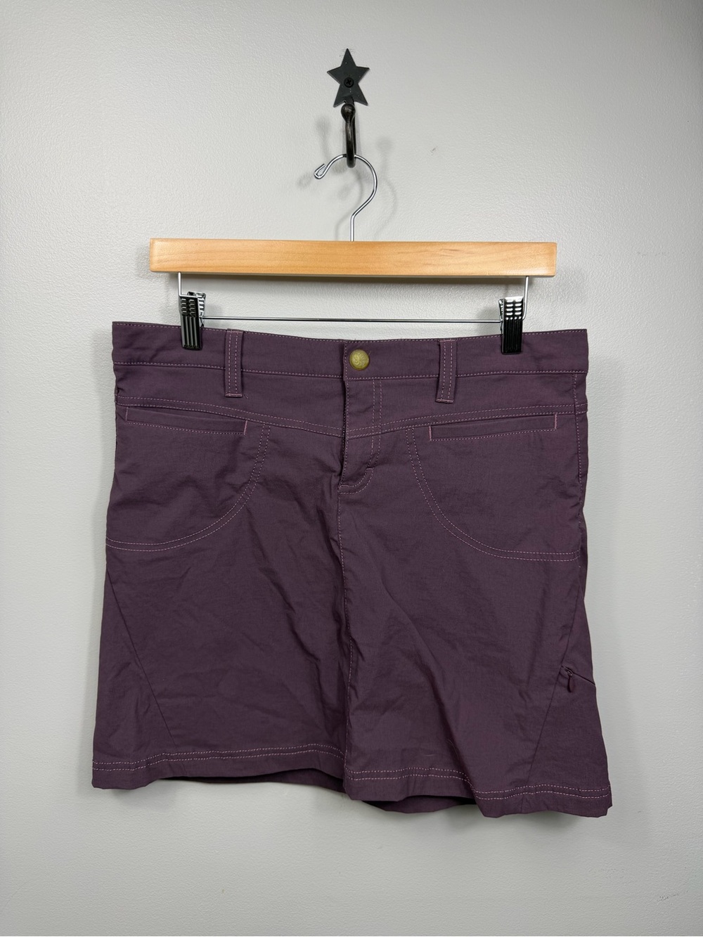 Athleta Plum Purple Outdoor Skirt Athletic Khaki Women’s